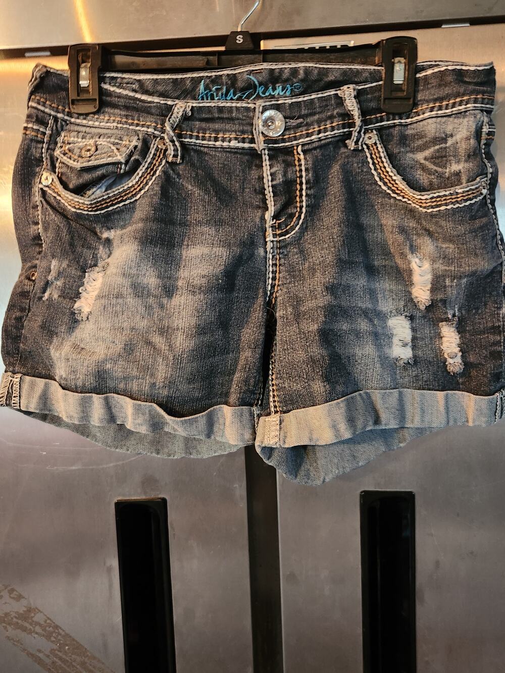 Amethyst Jeans Distressed Denim Shorts Juniors Size 9/10 Embellished Pocket